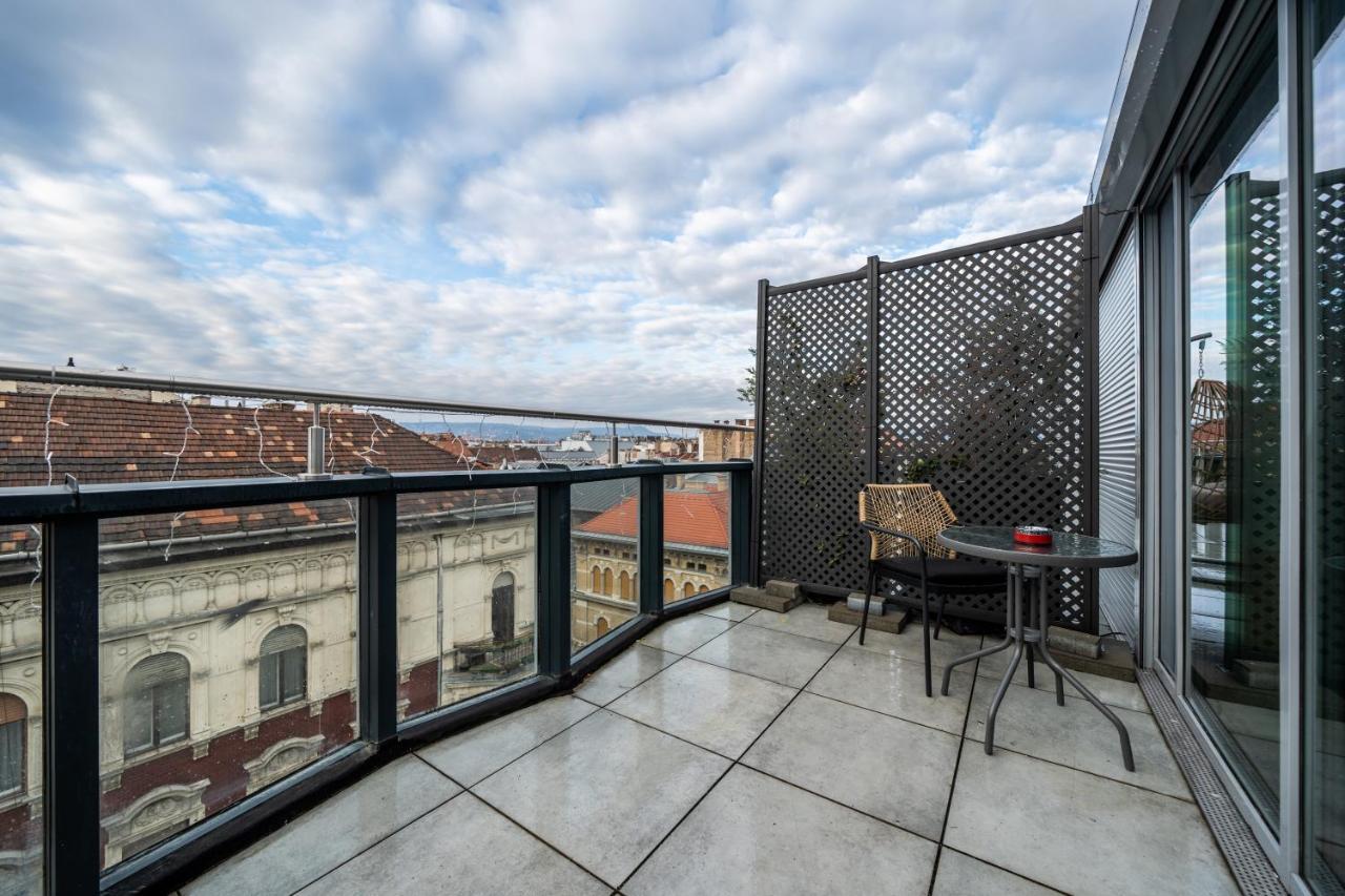 Up Hotel Budapest Extérieur photo